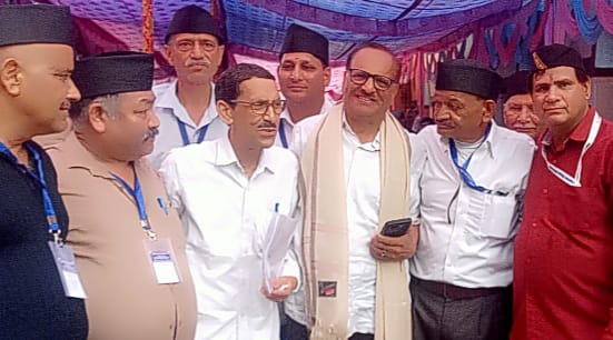  भारी बारिश के बीच उत्तराखंड राज्य आंदोलनकारी मंच का प्रादेशिक सम्मेलन शुरू, लंबित मांगों के शीघ्र निस्तारण का सरकार ने दिया भरोसा