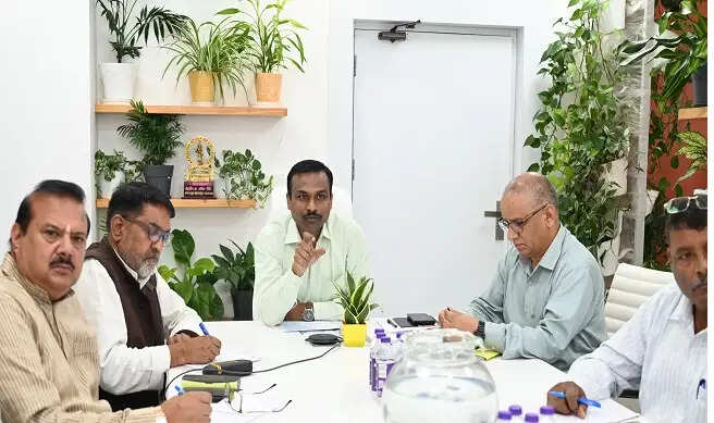  एसआईआर पर राजनीतिक दलों के साथ बैठक, तीन अक्टूबर को जारी हाेगी अंतिम मतदाता सूची