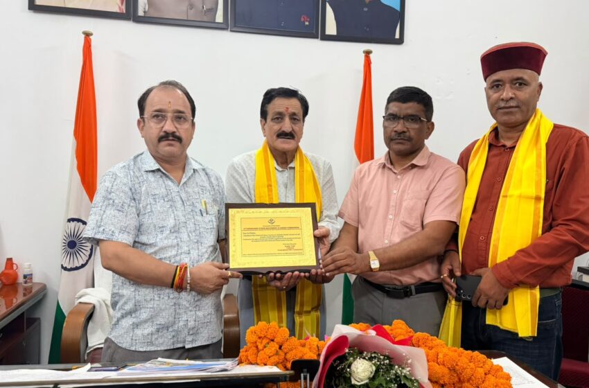  माननीय उपाध्यक्ष श्री लक्ष्मण सिंह भंडारी ने ग्रहण किया कार्यभार