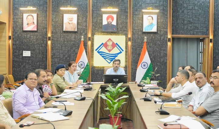  बाल संरक्षण एवं पुनर्वास कार्यों में तेजी लाएं अधिकारी : जिलाधिकारी