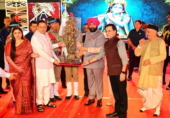  पुलिस लाइन में कृष्ण भक्ति की धूम, राज्यपाल और सीएम हुए शामिल