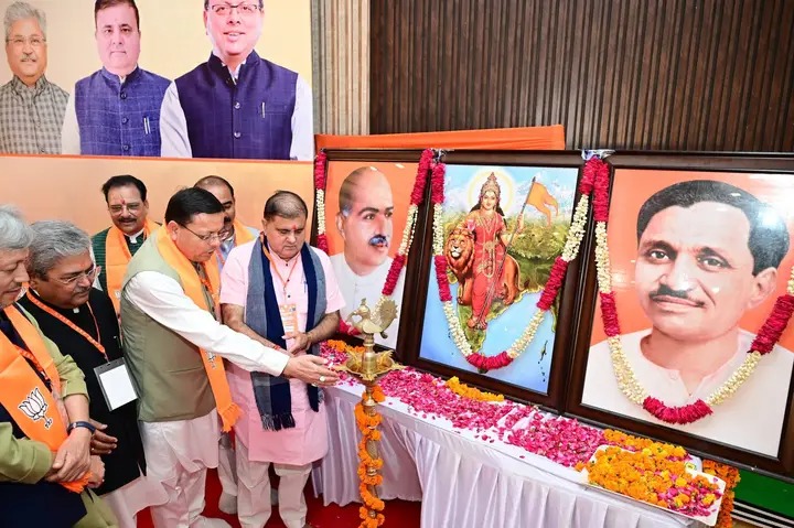  ‘शुद्धिकरण यज्ञ’ पर धामी का कांग्रेस पर पलटवार, बोले- बिना तथ्य मुद्दे को तूल देना समाज में भ्रम फैलाने की कोशिश