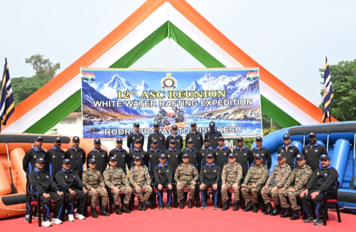  आर्मी सर्विस कोर व्हाइट वॉटर राफ्टिंग एक्सपीडिशन 2026 को देहरादून से हरी झंडी दिखाकर रवाना किया गया