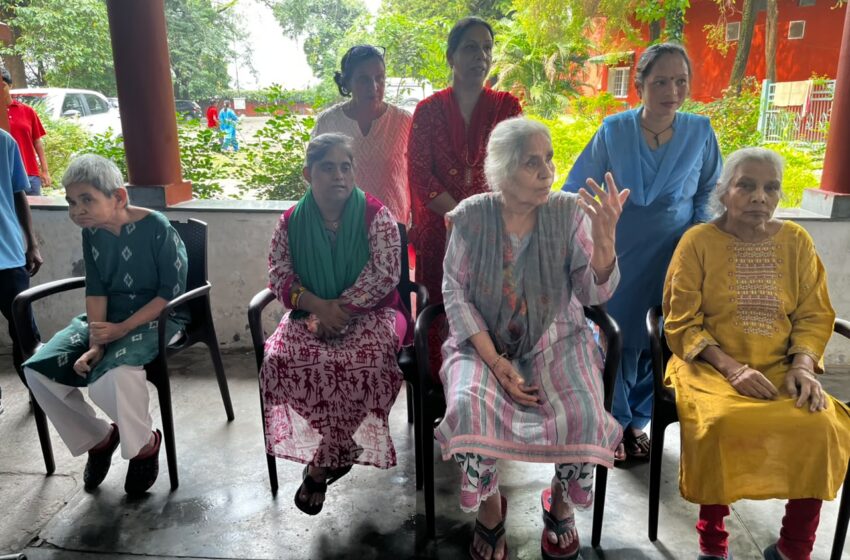  दिव्यांगजनों को मतदान के प्रति किया जागरूक, शत-प्रतिशत मतदान का आह्वान
