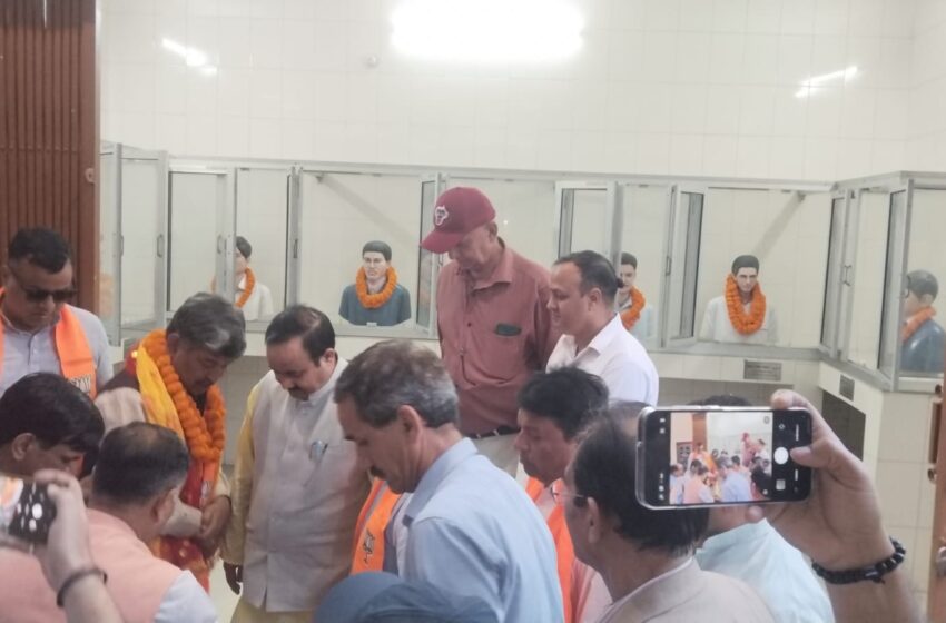 राज्यसभा सांसद दिनेश आर्य ने शहीद स्मारक पर शहीदों को किया नमन, राज्य आंदोलनकारियों को दिया प्रदेश हित में कार्य करने का भरोसा