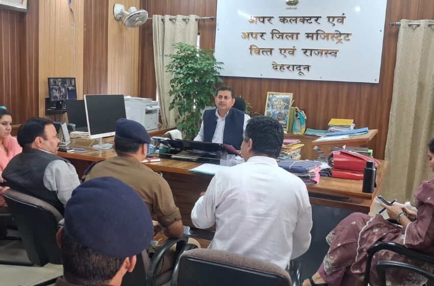  एडीएम के.के मिश्रा ने पुलिस, नगर निगम एवं संबंधित अधिकारियों को दिए निर्देश, व्यापारियों से सहयोग की अपील