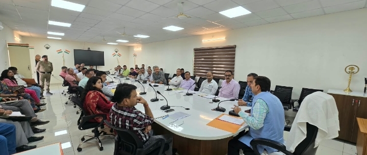  एडीएम के.के. मिश्रा ने सेक्टर मजिस्ट्रेटों को दिए परीक्षा की शुचिता, गोपनीयता एवं शांतिपूर्ण संचालन सुनिश्चित करने के निर्देश