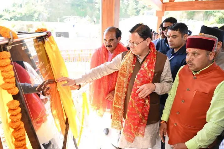  मुख्यमंत्री ने चम्पावत को दी 96 करोड़ की 16 विकास परियोजनाओं की सौगात
