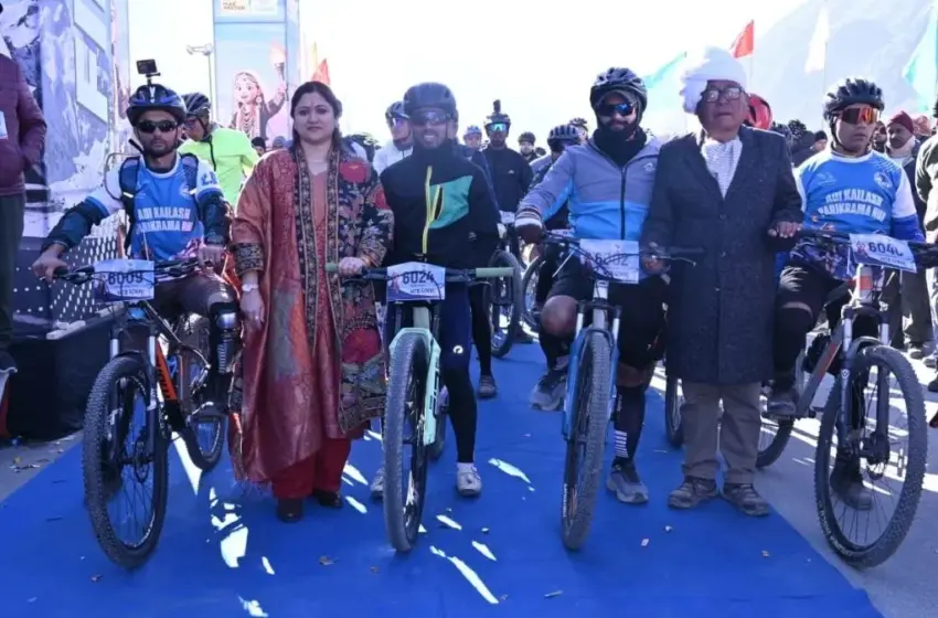  आदि कैलाश परिक्रमा रन 2.0 के अंतिम दिन माउंटेन टेरेन बाइकिंग रेस का आयोजन, गीता धामी ने गुंजी से दिखाई हरी झंडी
